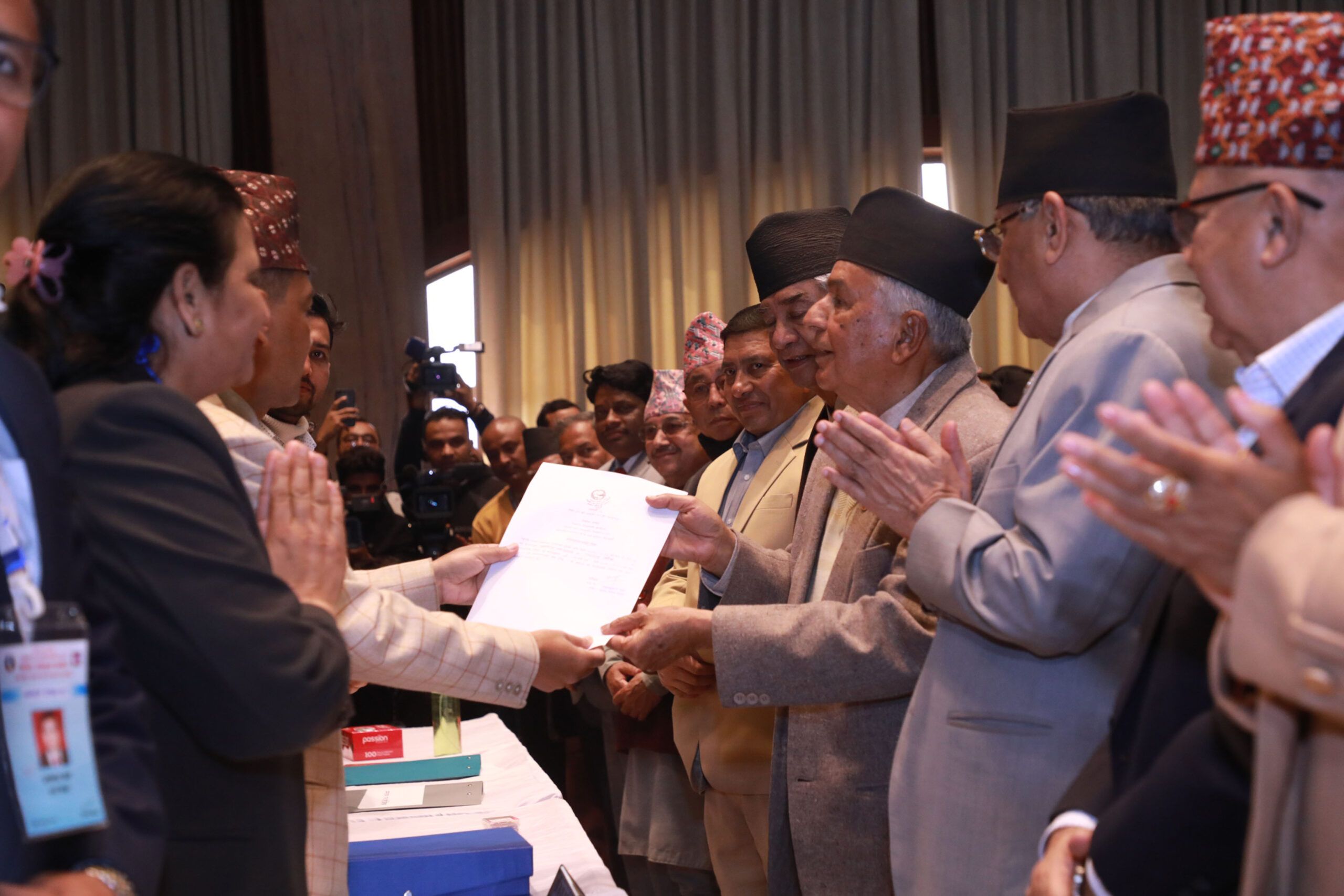 रामचन्द्र पौडेलले राष्ट्रपतिमा दिए उम्मेदवारी (फोटो फिचर )